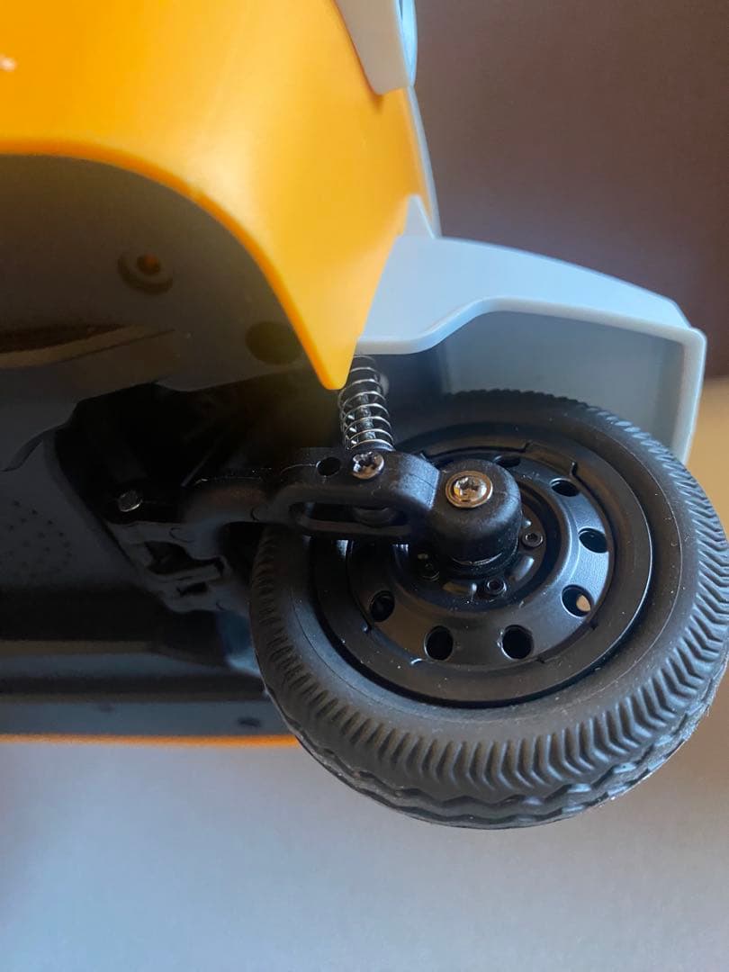 1/10 　（ピアジオ　アペ風）　3輪ラジコン