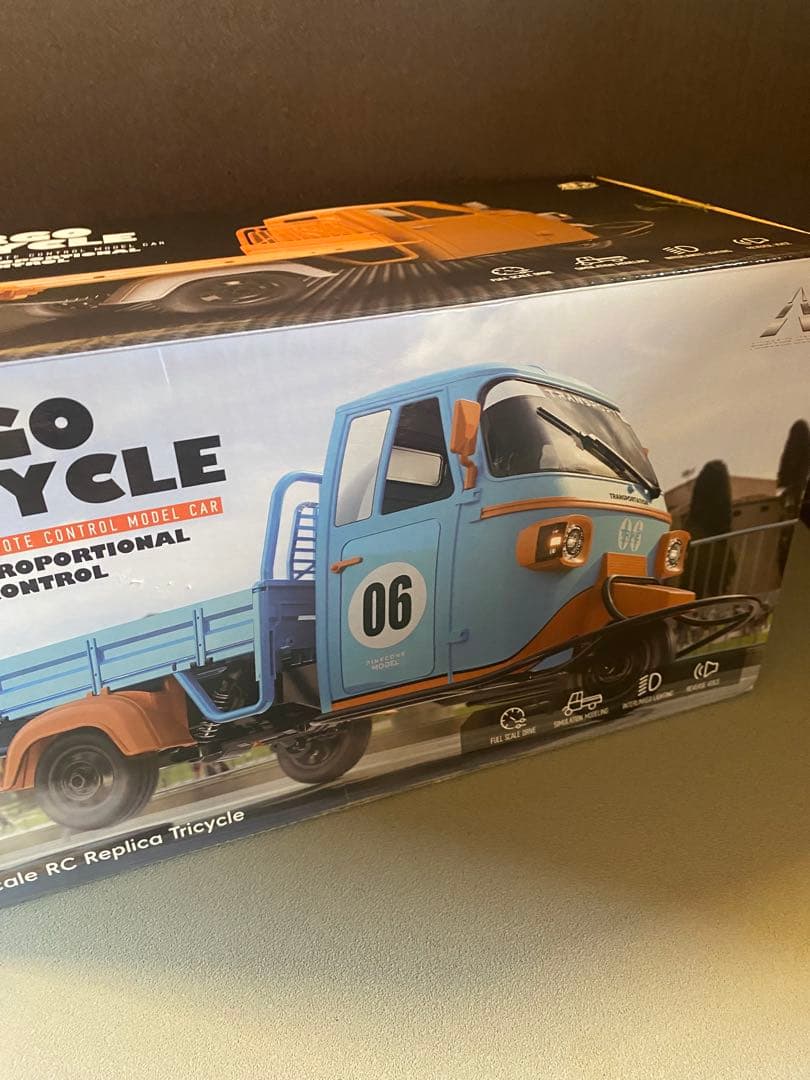 1/10 　（ピアジオ　アペ風）　3輪ラジコン