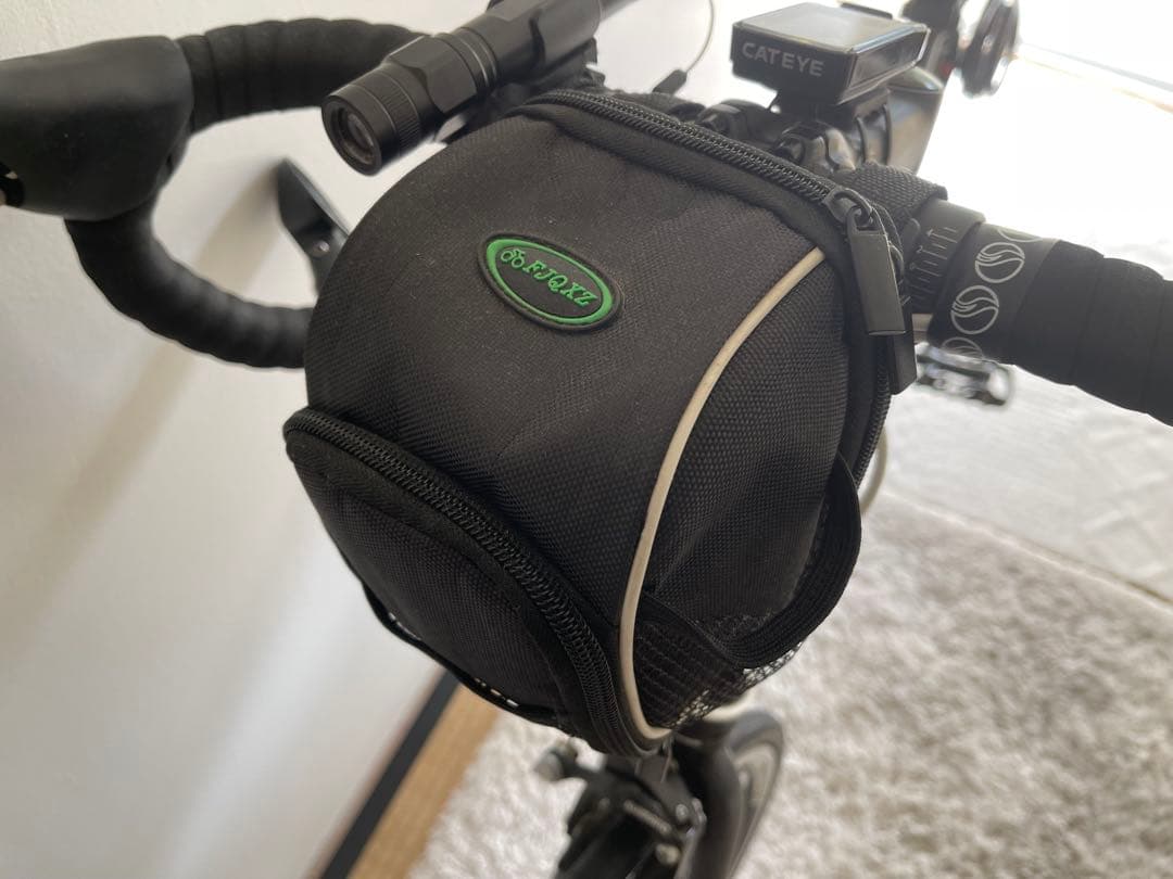 GIANT MR4 ミニベロ 折りたたみ自転車　収納バッグ　空気入れ　ライト付き