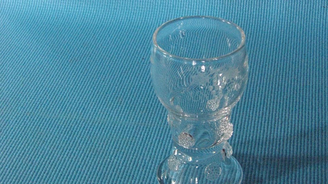 佐藤潤四郎・ルーマー杯・写実的ブドウ枝葉のマーク