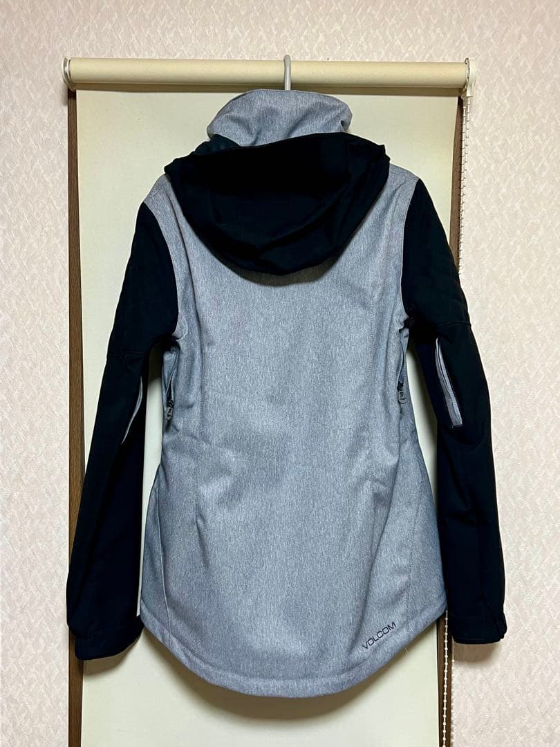 ボルコムレディーススノーボードウエア上下