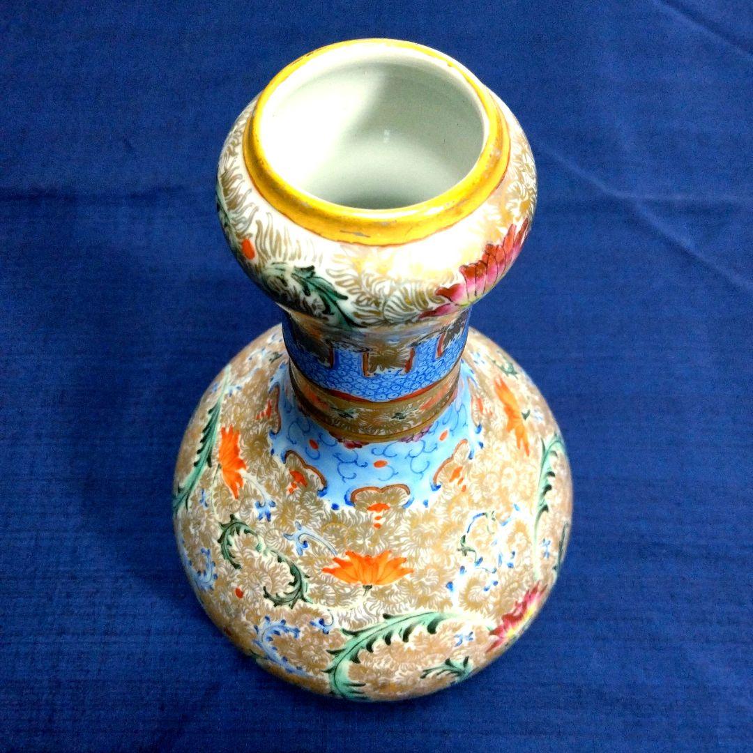 中国美術　大清乾隆年製　陶磁器　花瓶　花器　壺　花柄装飾　箱付き