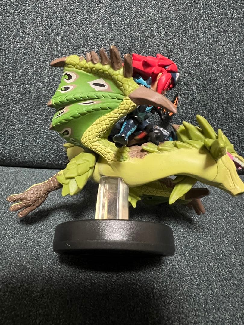 モンハンamiiboリオレイア & シュヴァル 隻眼のリオレウス&ライダー