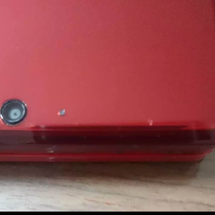 Nintendo 3DS レッド