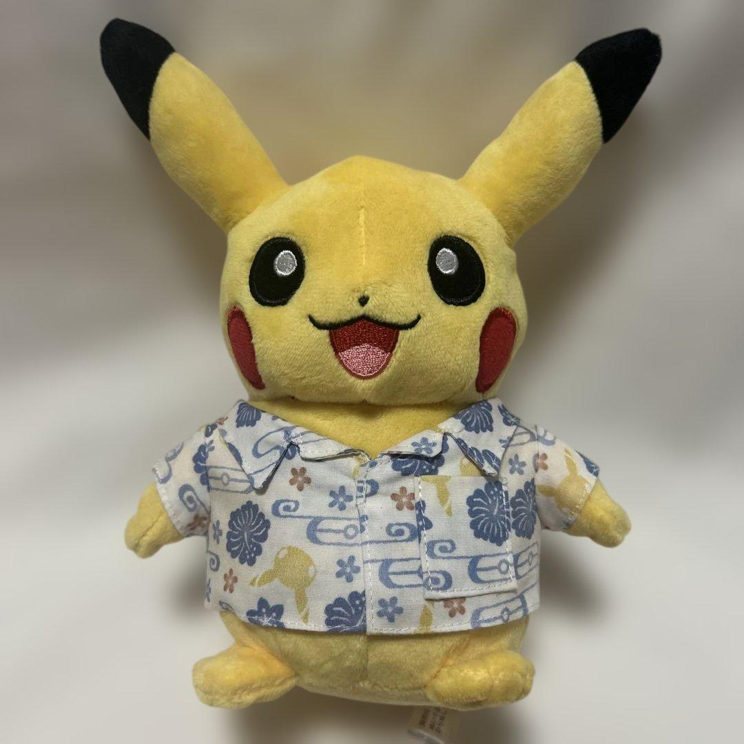 【数量限定完売品】かりゆしウェア ピカチュウ 沖縄限定 そらとぶピカチュウ