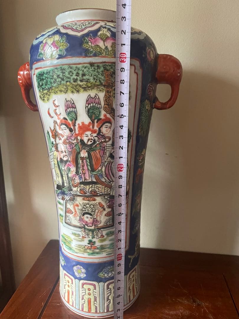 中国武神の図が描かれた双耳付きの人物花瓶 大清同治年製古董品 美術品