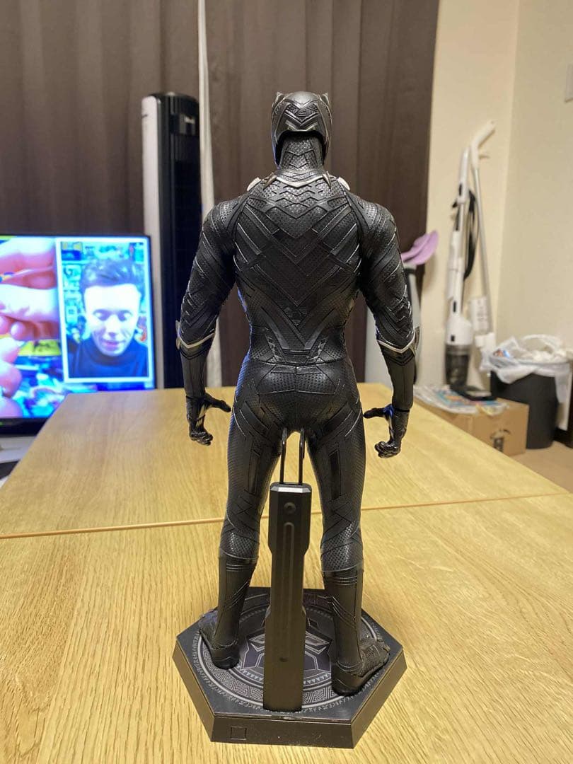 ブラックパンサー（オリジナルスーツ）フィギュア