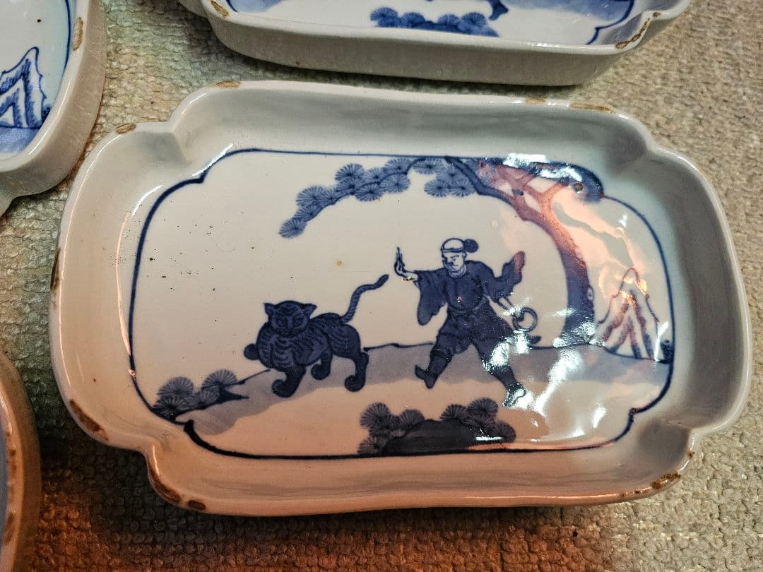 明治 古伊万里？ 京焼？ 古染付け写し 懐石用 虎に人 5客セット＋4客合計9客