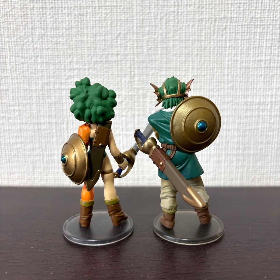 ドラクエ　勇者　男　女　キャラクター　フィギュア　コレクション