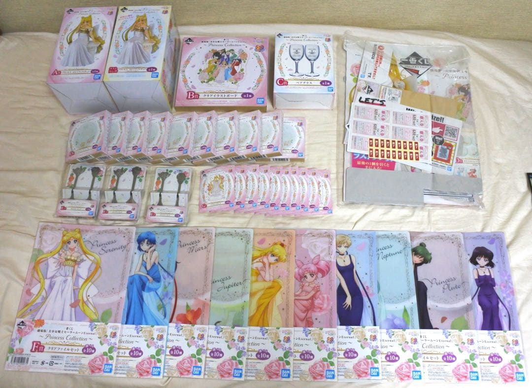 セーラームーンEternal 一番くじ　コンプリートセット&お店用のポップ付き